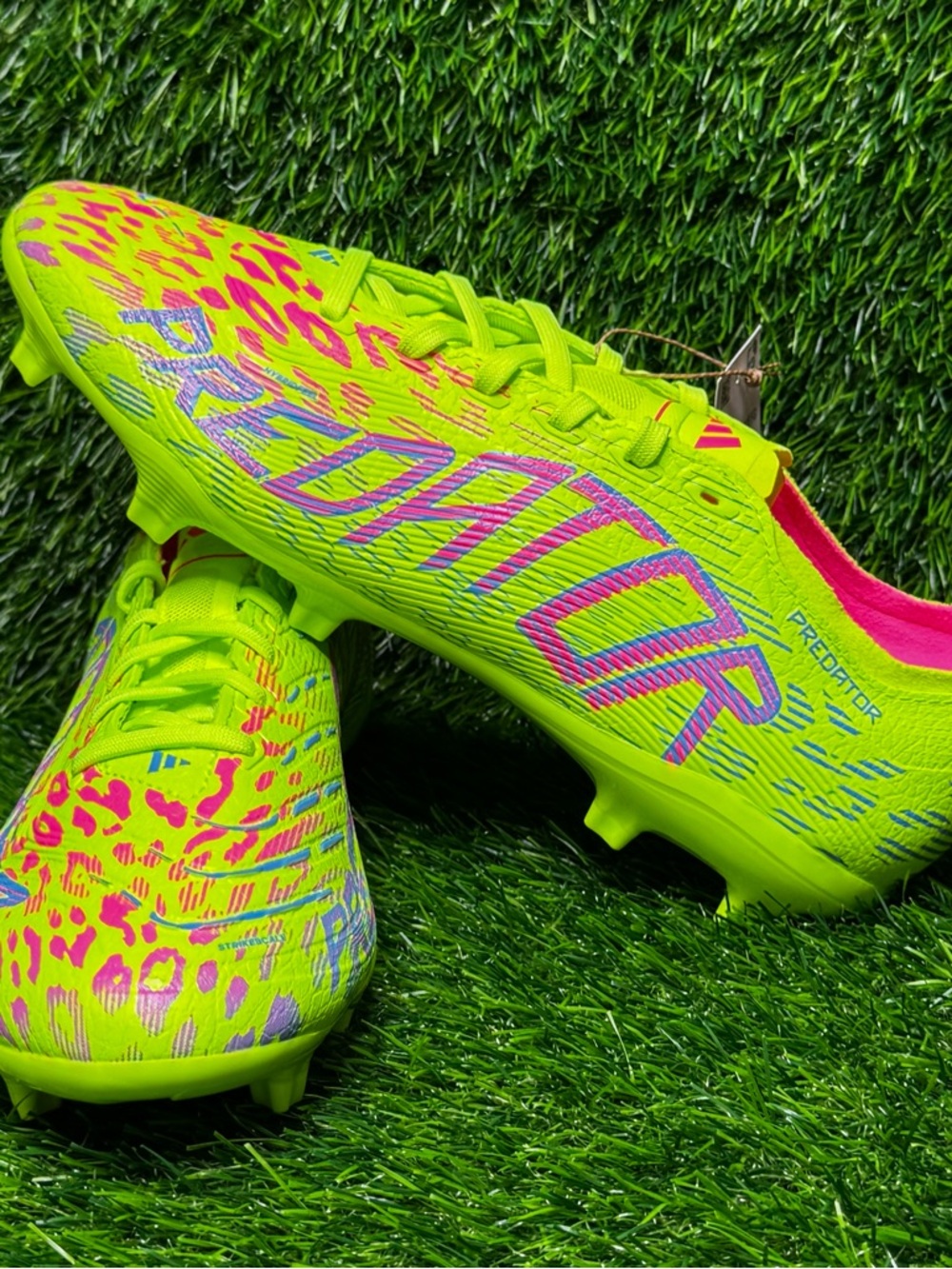 Size 8 - Mens Adidas Predator 24 League FG MG Soccer Cleats Neon Green - JH6471